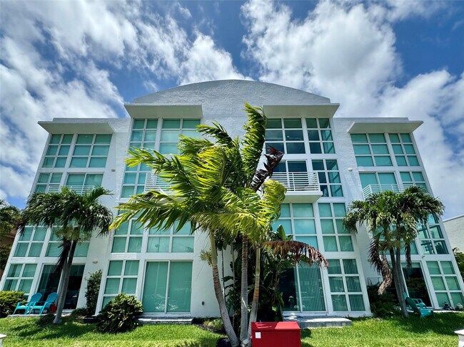 Building Photo - 1490 SE 15th St