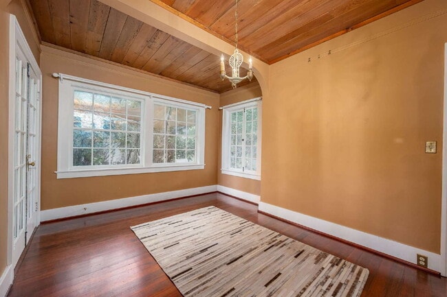 Building Photo - Rare Character Craftsman Bungalow in The H...