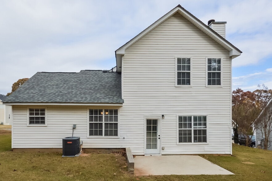 Building Photo - 444 Gresham Dr