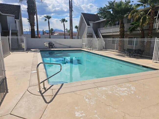 Primary Photo - One Bed One Bath Easy Living Condo