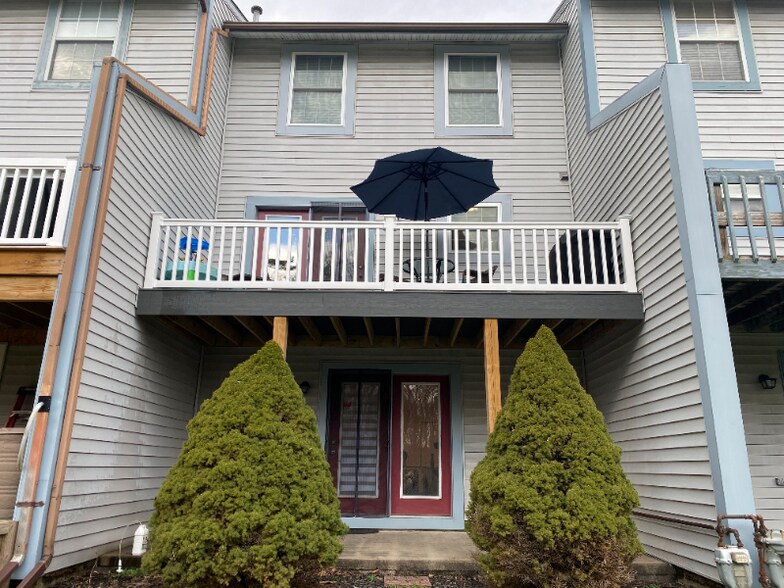 Building Photo - 78 Shady Ln