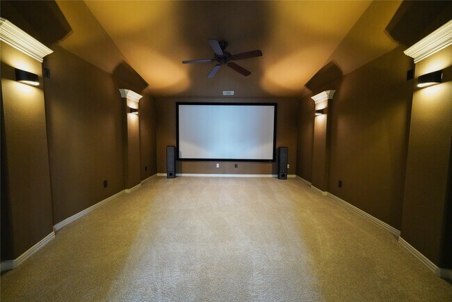 Building Photo - 25411 Springwood Lake Dr