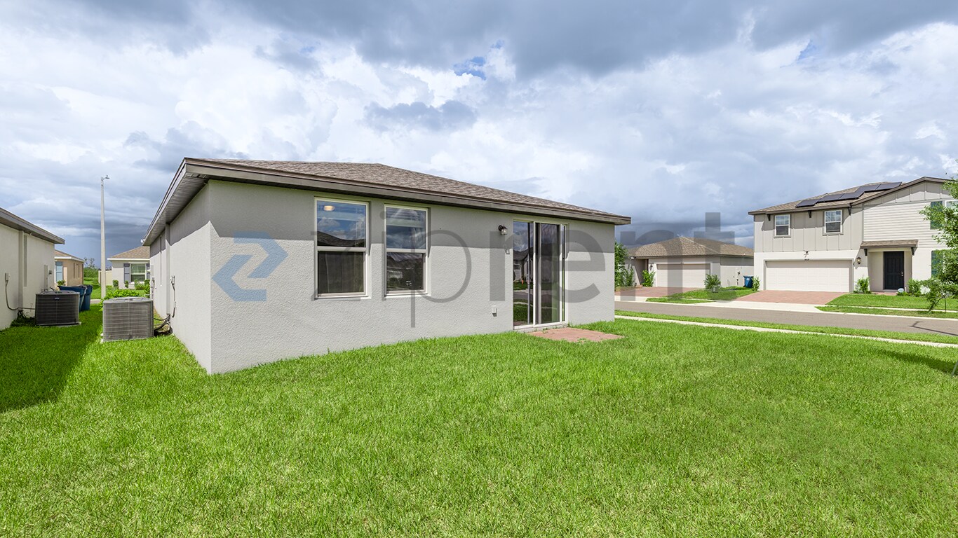 Building Photo - Unit