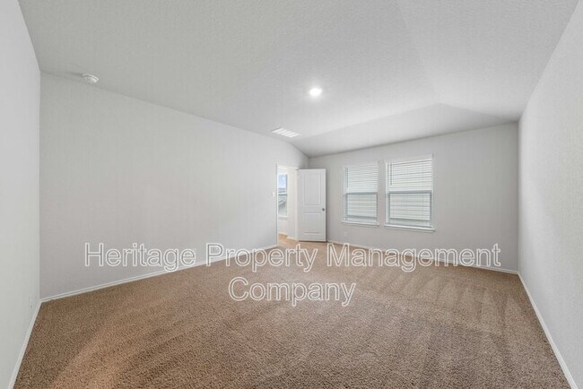 Building Photo - 6212 Sunhigh Dr