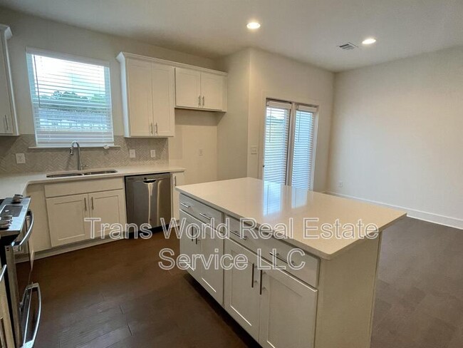 Building Photo - 158 N Auburn Landing Pl
