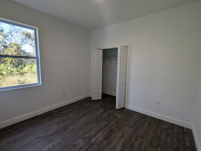 Building Photo - Beautiful and Secluded Poinciana Home for Rent