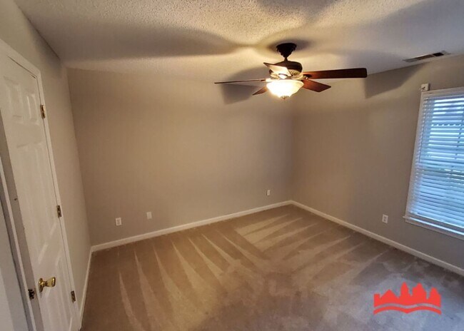 Building Photo - 3029 Milkyway Dr