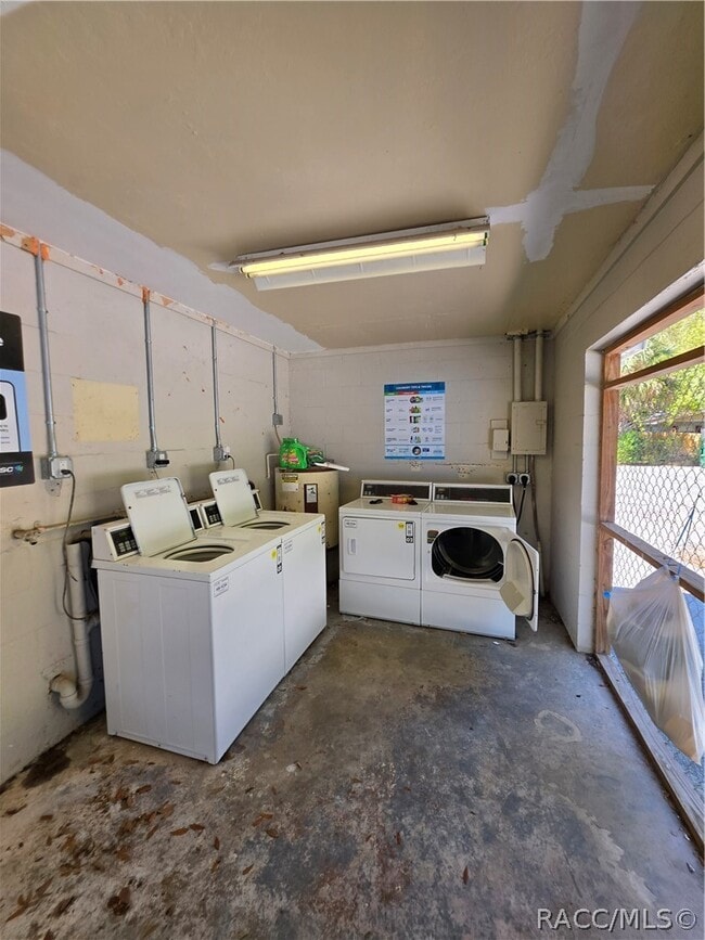 Building Photo - 645 NE 10th St