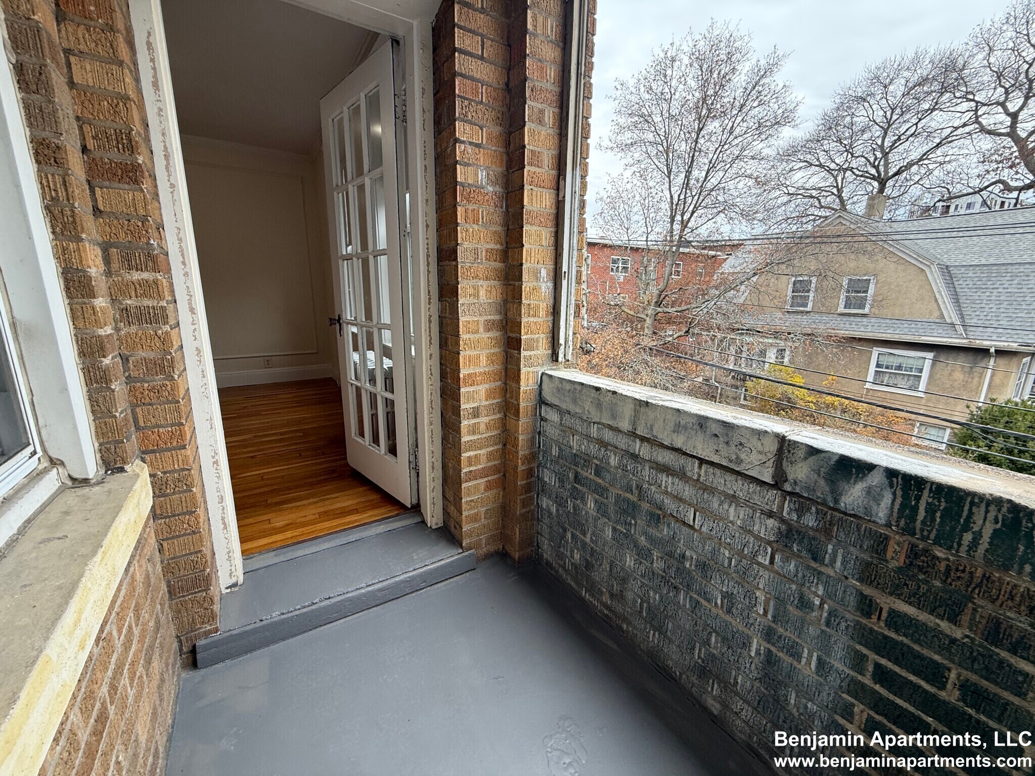 Building Photo - 11 Vinal St