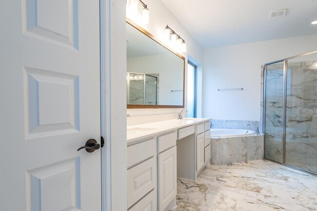 Building Photo - 4118 Ana Ridge Ln