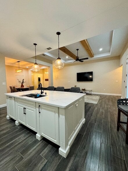 Building Photo - 2301 Lemonwood St