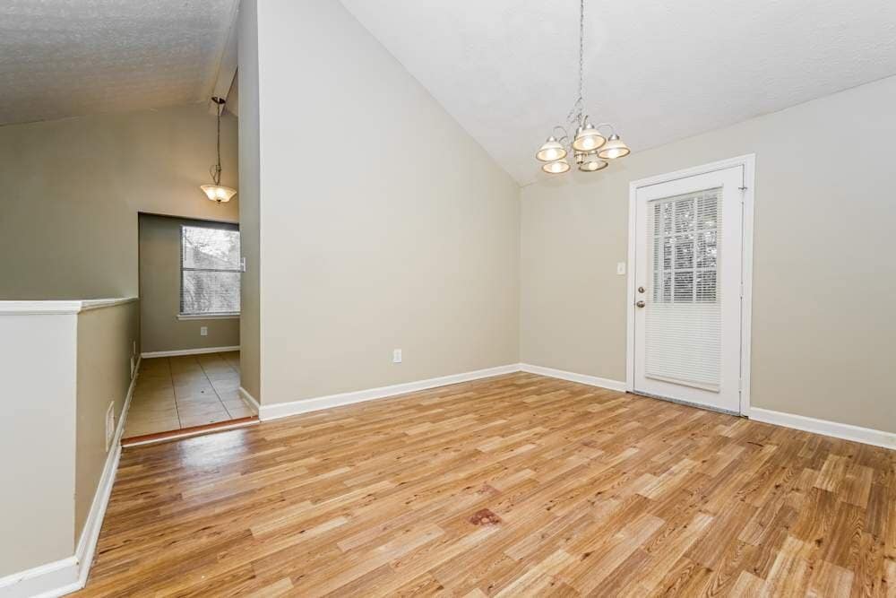 Building Photo - 4687 Dogwood Farms Dr