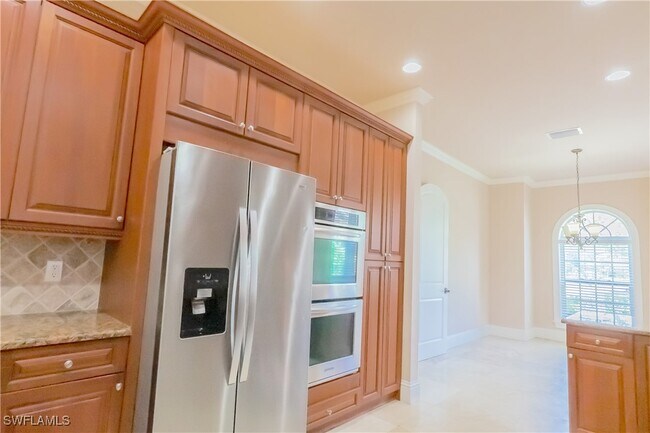 Building Photo - 2915 Coco Lakes Dr