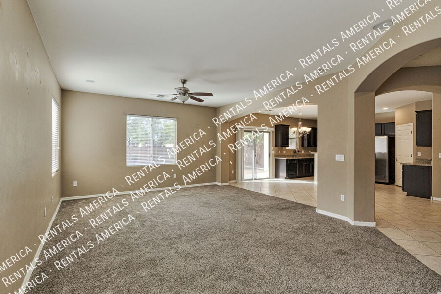 Building Photo - 445 W Corte Planga