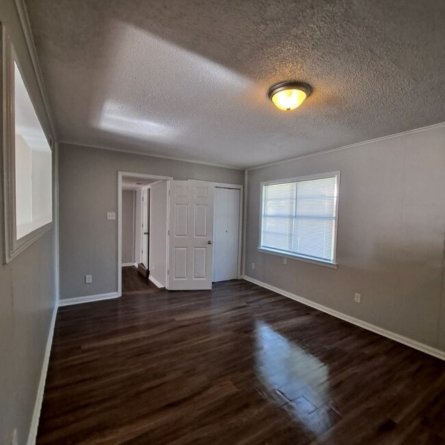 Building Photo - 4839 Applestone St