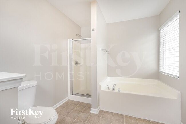 Building Photo - 294 Hartsfield Forest Dr