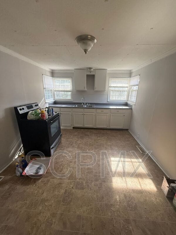 Building Photo - 2615 Kenhill Dr