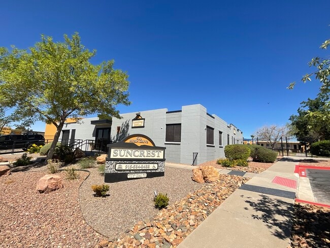 Building Photo - Suncrest Apartments