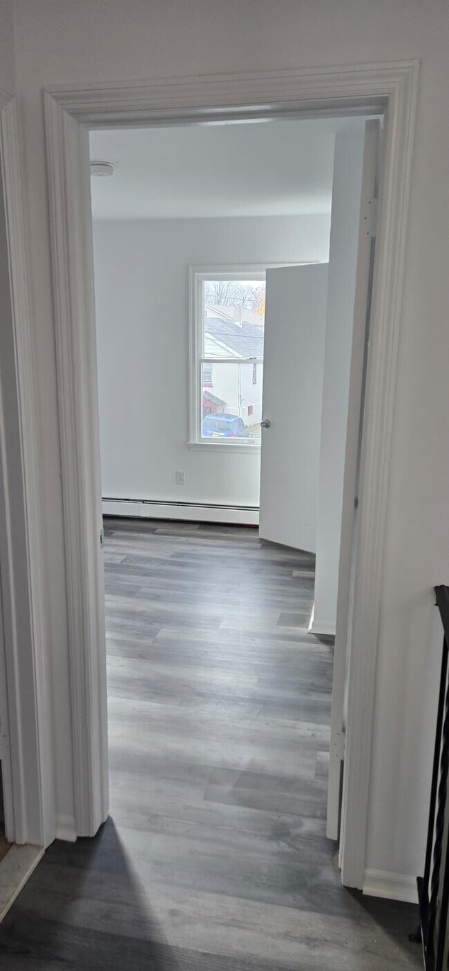 Building Photo - 5 Union St