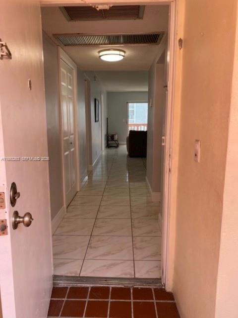 Building Photo - 215 SE 3rd Ave