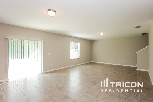 Building Photo - 2012 Broad Winged Hawk Dr