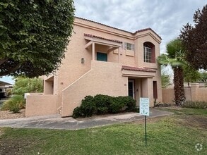Building Photo - 1 Bedroom - 1 Bath