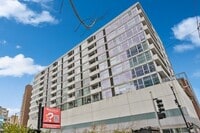 Building Photo - 630 N Franklin St