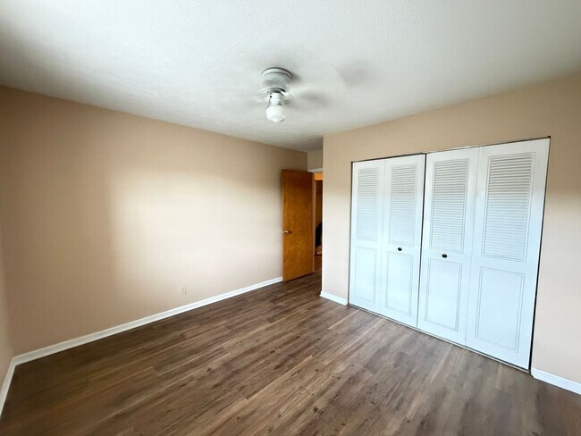 Building Photo - 4401 Landside Dr