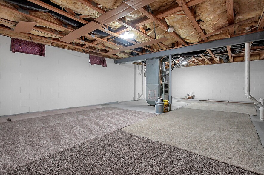 Building Photo - 617 Arden St
