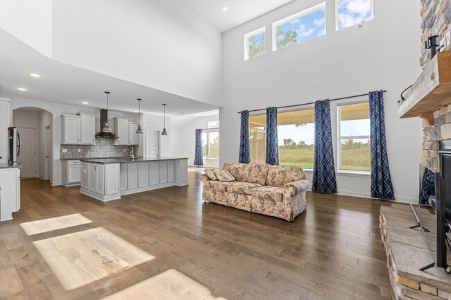 Building Photo - 3622 Switchgrass Ct