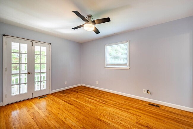 Building Photo - 4222 Arbutus Dr