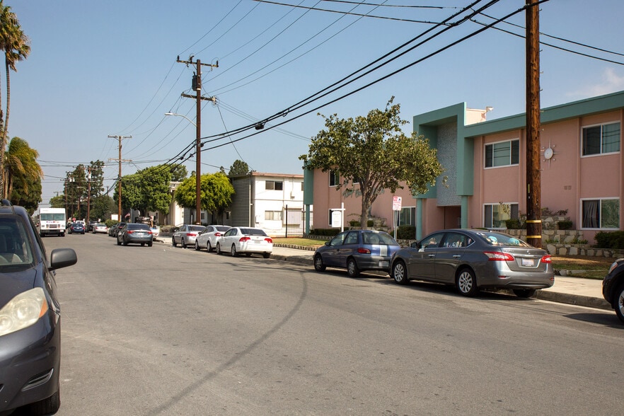 Building Photo - 20927 Amie Ave