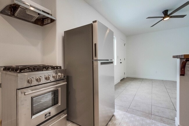 Building Photo - 1201 Wynn St