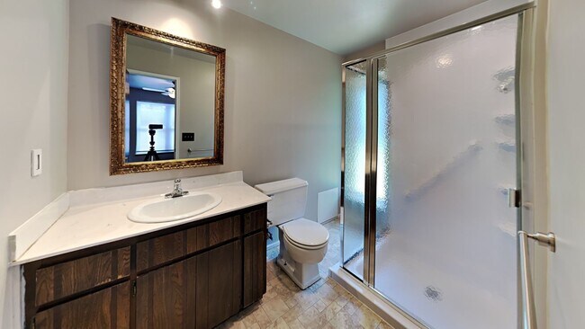 Building Photo - 3 Bedroom 2 Bathroom Home near Chisholm Creek, Quail Springs, and Highway 74 & the turnpike