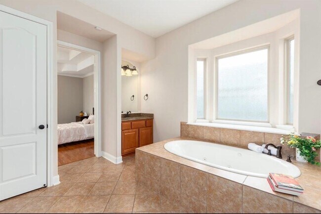 Building Photo - 2207 Bayou Cove Ln