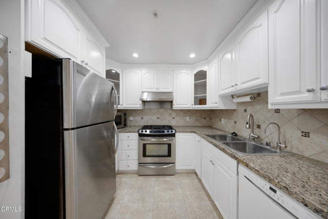 Building Photo - 4732 Radford Ave