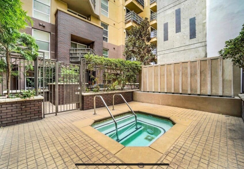 Building Photo - 1225 Island Ave