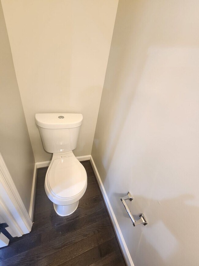 Building Photo - Beautiful Home in West baltimore