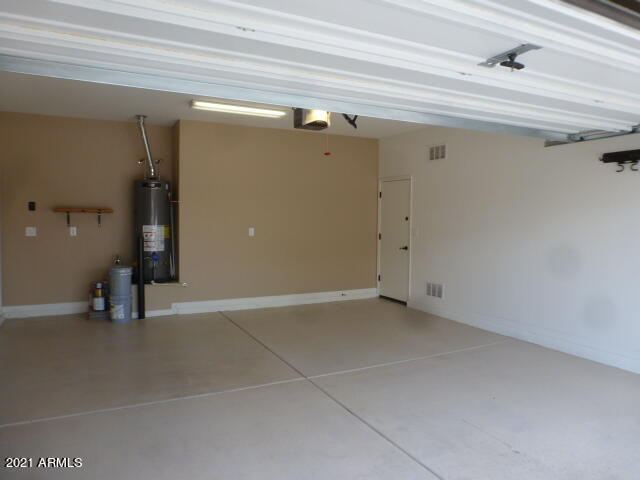 Building Photo - 2057 Kenton Way