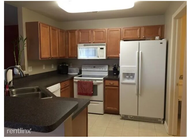 Building Photo - 17202 Chesapeake Cir