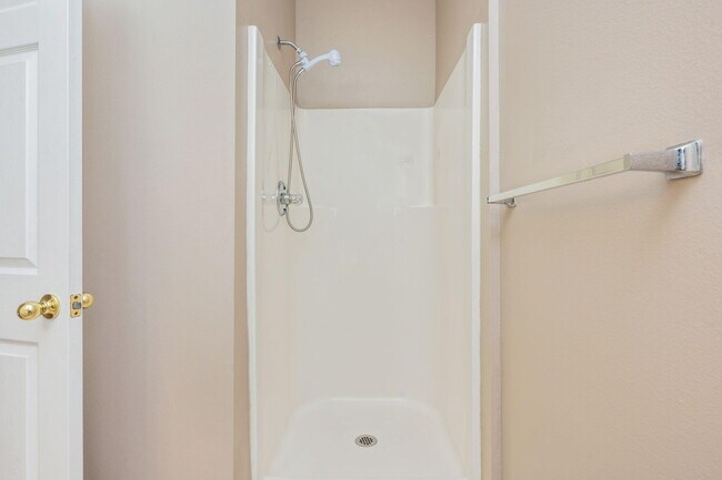Building Photo - 1501 Partin Dr N