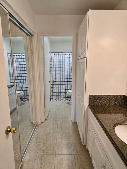 Building Photo - 1149 Via Montoya