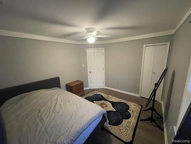 Building Photo - 6102 Harrison St