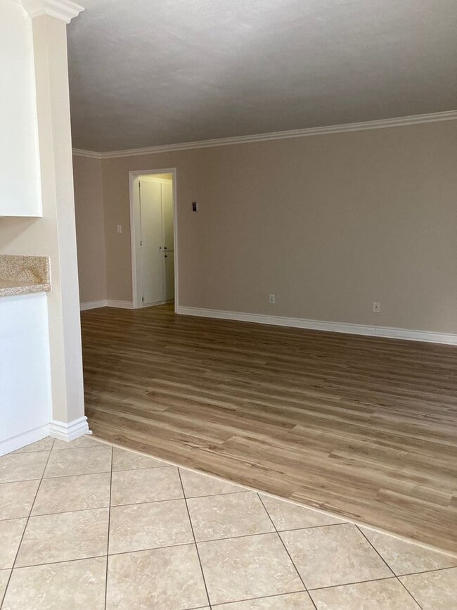 Building Photo - 12200 Montecito Rd