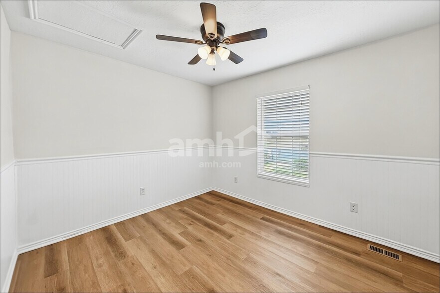 Building Photo - 894 E 780 S