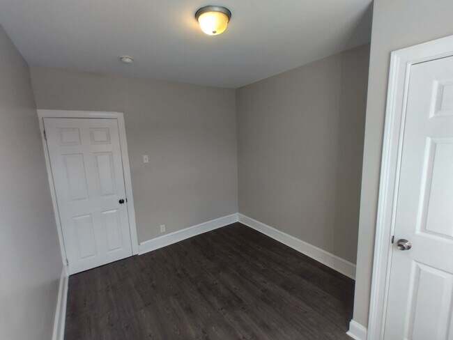 Building Photo - Spacious West Philly Home