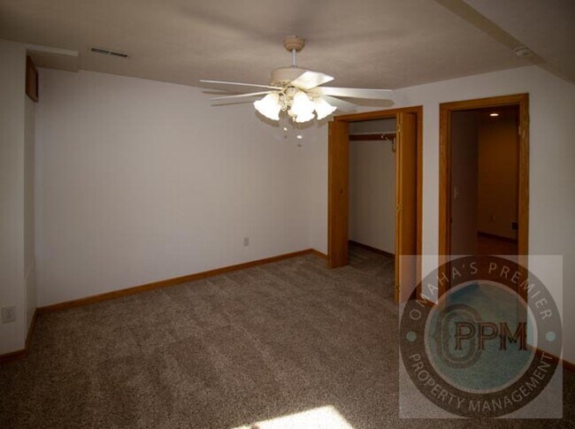 Building Photo - 700.00 off Deposit 4 Bed Ranch House in Mi...