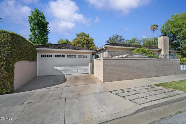 Building Photo - 531 N Twin Palms Dr