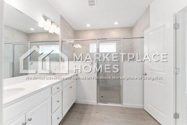 Building Photo - 5621 SW 90th Ln