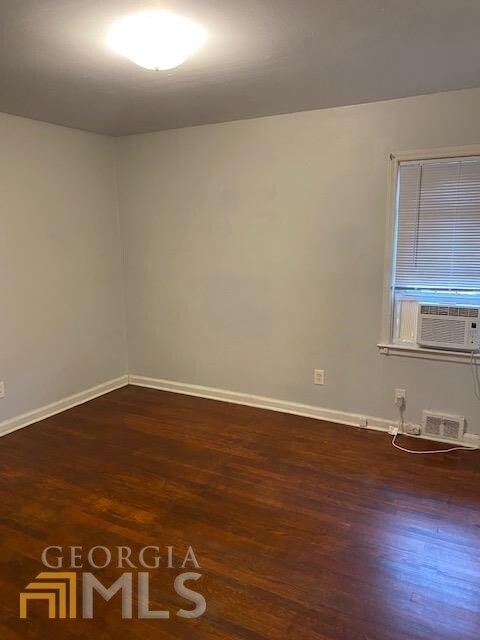 Building Photo - 1904 Vicki Ln SE